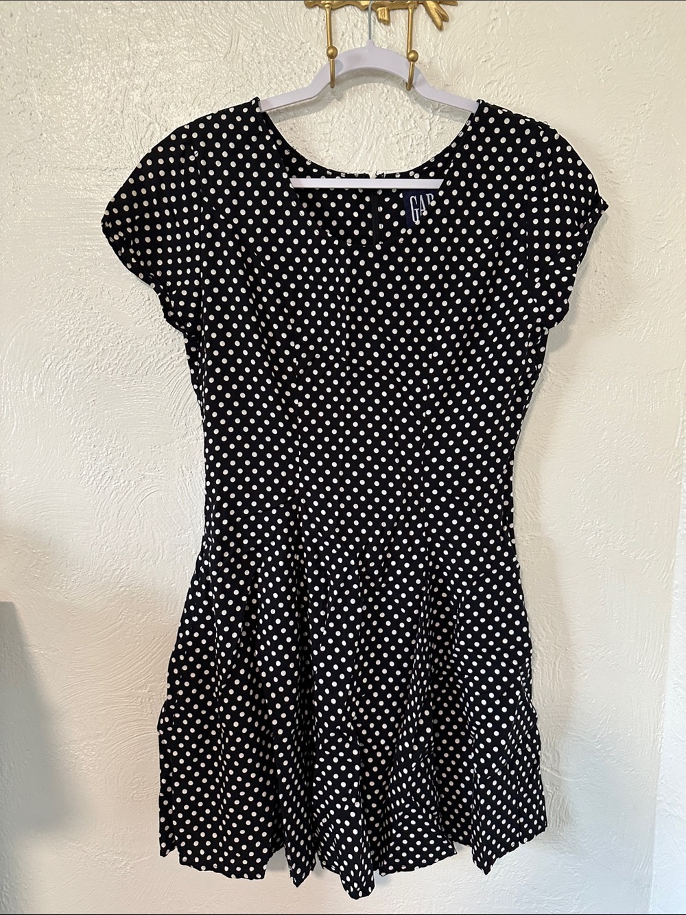 GAP Black and White Polka Dot Fit & Flare Dress size 4